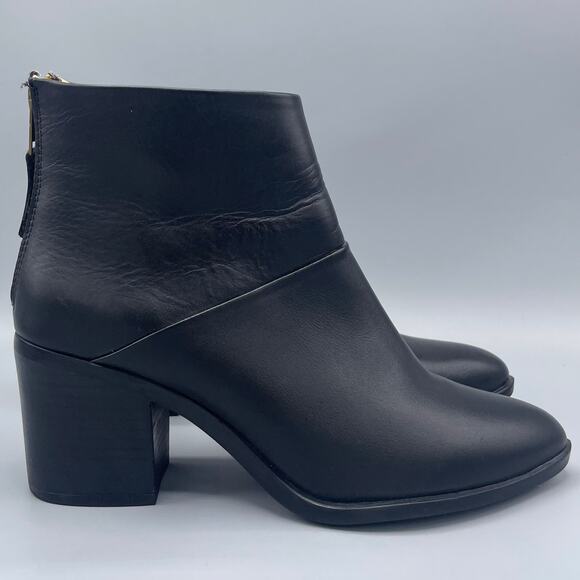 NISOLO Ankle Boots Size 9.5 Minimalist Black Leather Almond Toe Block Heels‎ Zip - Picture 1 of 9